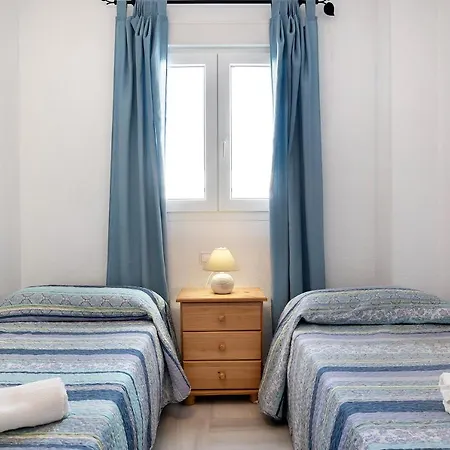 Апартаменти Piso Fabrica - Solo Familias Коніль-де-ла-Фронтера