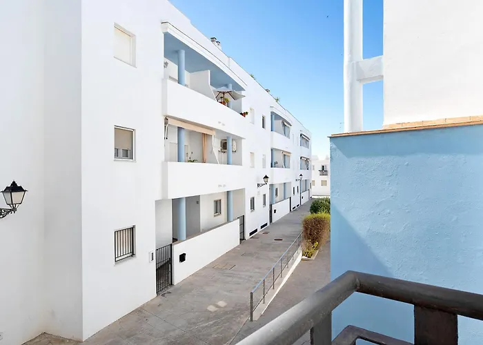 Piso Fabrica - Solo Familias Conil De La Frontera